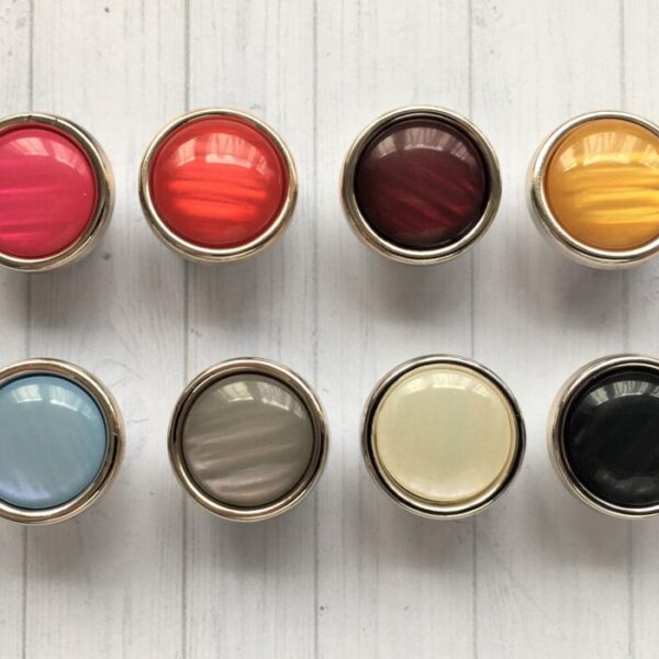 18mm Lightweight Resin & Electroplated Plastic Shank Buttons, Silver Backs, Jumper/Cardigan Buttons. Coat/Jacket Button